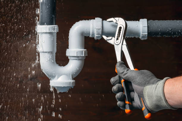 Professional Emergency Plumber technician working in Wilton, CT